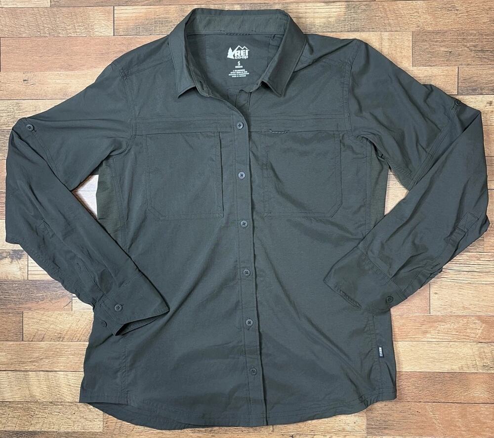 REI Co-Op Sahara Long Sleeve Button Shirt Roll Tab Sleeves Vented Yoke Women's S